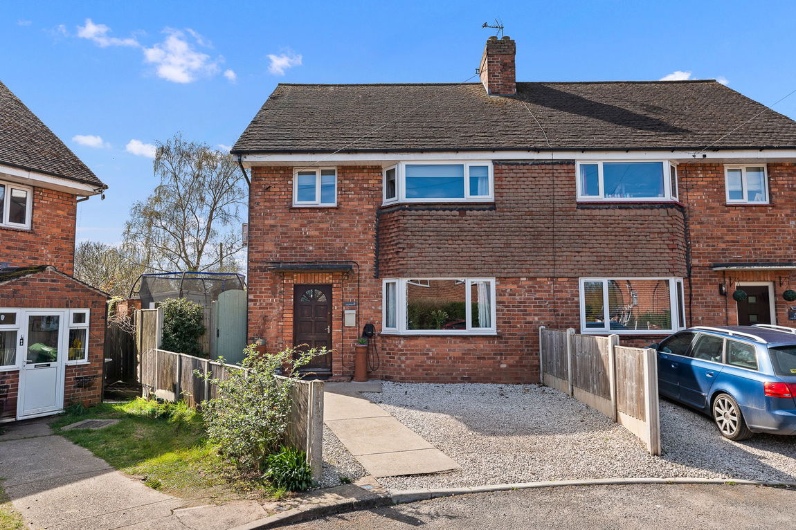 Long Meadow Hill, Lowdham, Nottingham, NG14 7DB