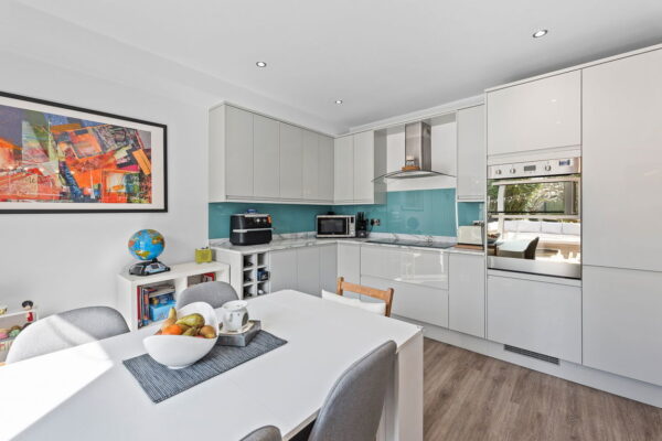 Long Meadow Hill, Lowdham, Nottingham, NG14 7DB
