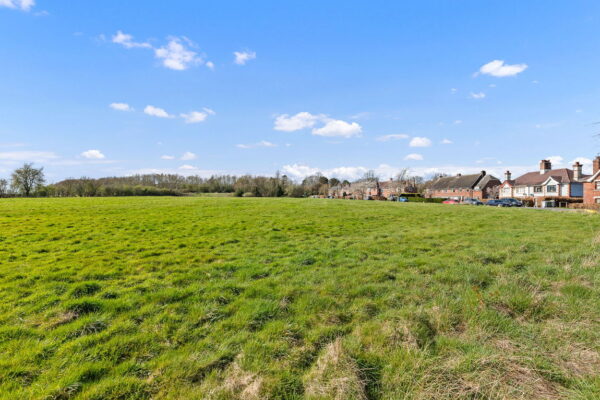 Long Meadow Hill, Lowdham, Nottingham, NG14 7DB