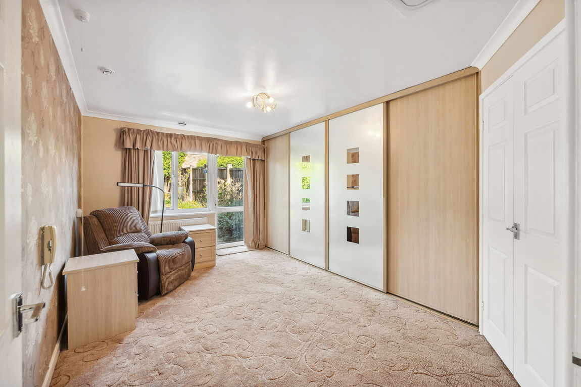 Verder Grove, Nottingham, Nottinghamshire, NG5 9BH