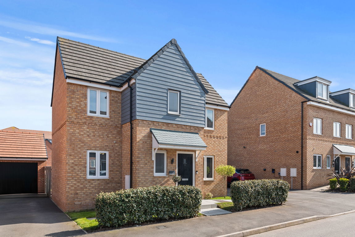 Hughes Lane, Gedling, Nottingham, NG4 4NB
