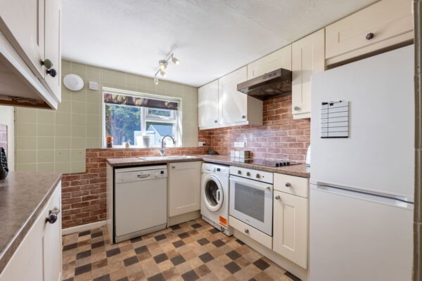 Thorneywood Rise, Nottingham, Nottinghamshire, NG3 2PE