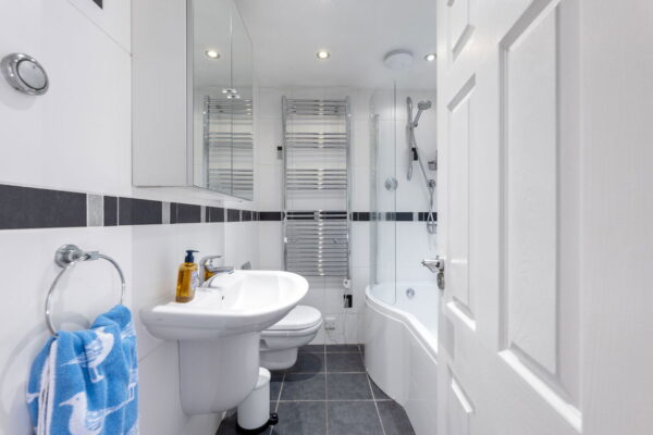 Thorneywood Rise, Nottingham, Nottinghamshire, NG3 2PE