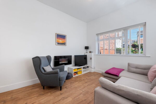 Thorneywood Rise, Nottingham, Nottinghamshire, NG3 2PE
