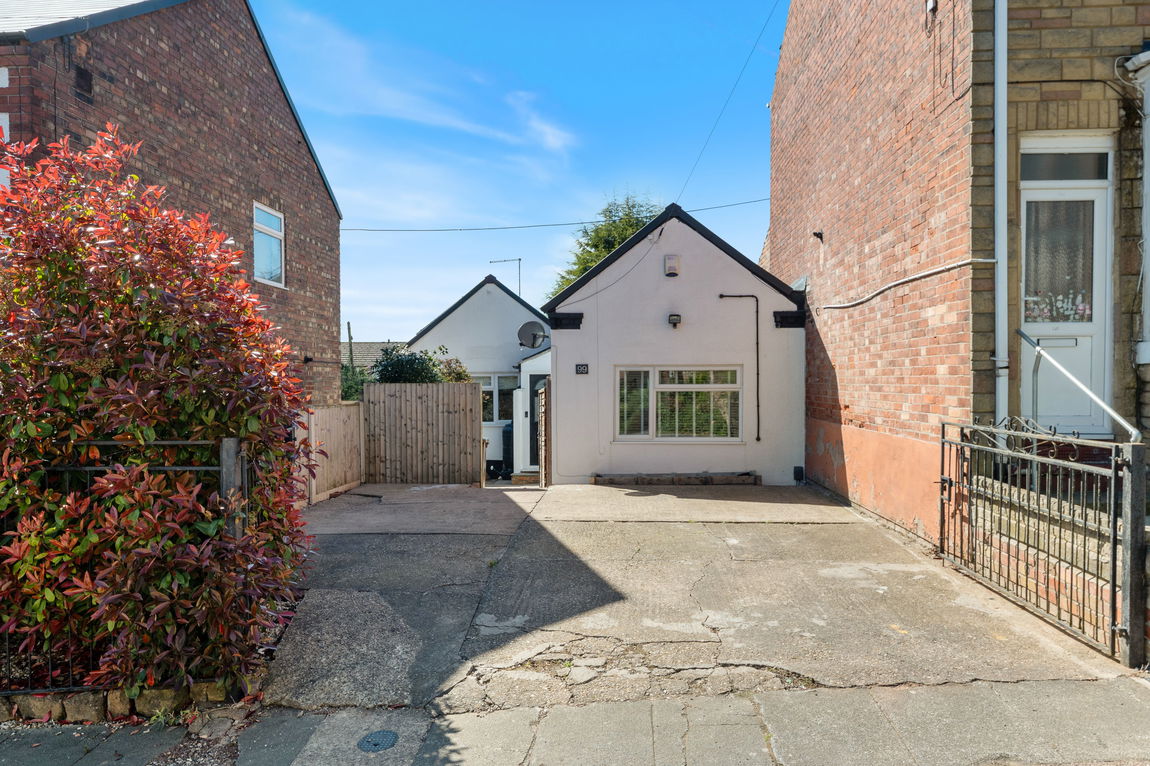 Thorneywood Rise, Nottingham, Nottinghamshire, NG3 2PE