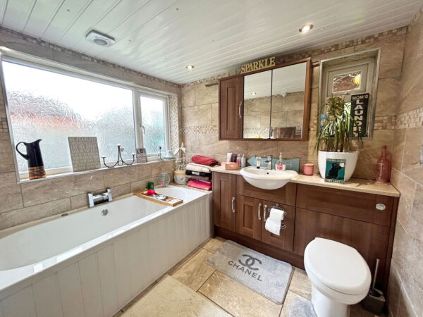 Moreland Avenue, Sutton-on-Sea, Mablethorpe, Lincolnshire, LN12 2HL