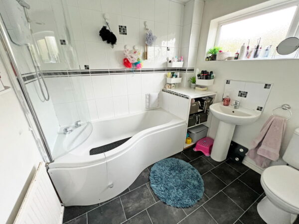 Copeland Avenue, Leicester, LE3 9BT