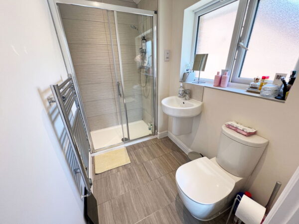 Ferry Pickering Close, Hinckley, LE10 0YN