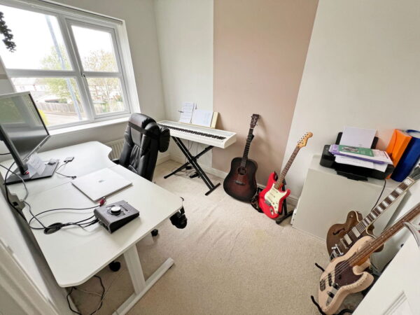 Pickering Place, Burbage, Hinckley, LE10 2FJ