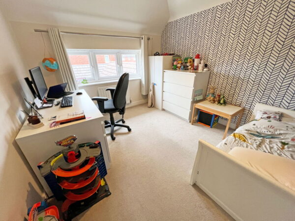 Ferry Pickering Close, Hinckley, LE10 0YN