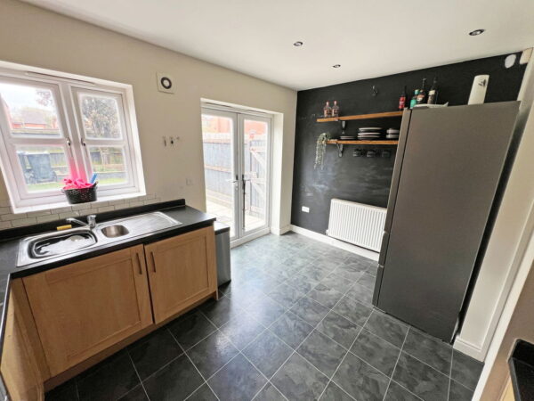 Pickering Place, Burbage, Hinckley, LE10 2FJ