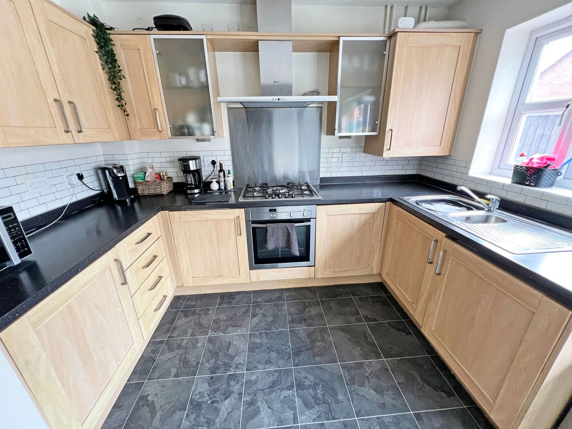 Pickering Place, Burbage, Hinckley, LE10 2FJ