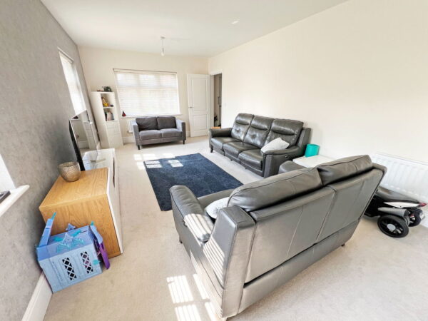 Ferry Pickering Close, Hinckley, LE10 0YN