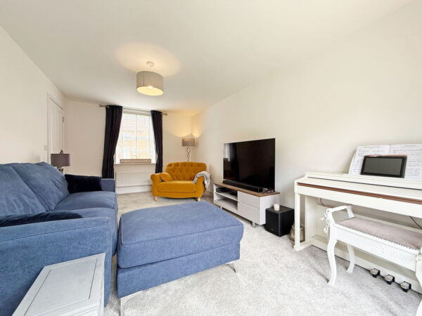 Harrow Close, Lubenham View, Market Harborough, Leicestershire, LE16 9YP