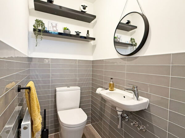 Harrow Close, Lubenham View, Market Harborough, Leicestershire, LE16 9YP