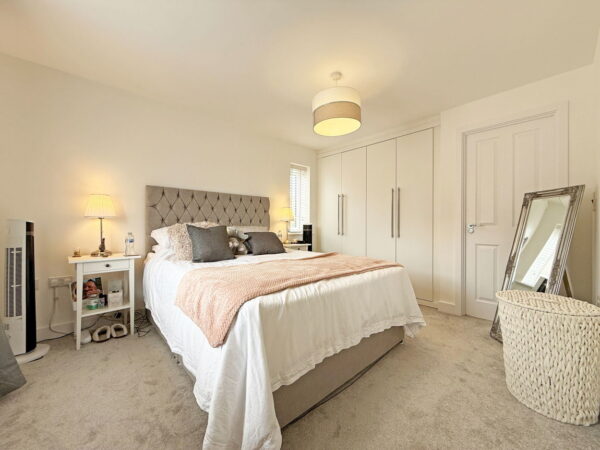 Harrow Close, Lubenham View, Market Harborough, Leicestershire, LE16 9YP