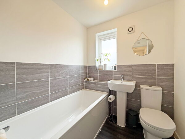Tigers Road, Fleckney, LE8