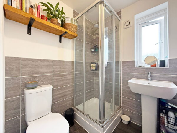 Tigers Road, Fleckney, LE8