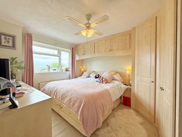 Bradshaw Way, Irchester, NN29 7DW
