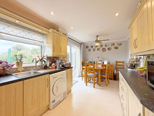 Bradshaw Way, Irchester, NN29 7DW