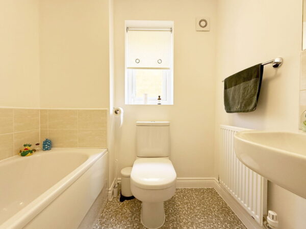 Starling Close, Corby, NN18 8FL