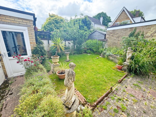 Glebe Road, Cogenhoe, NN7 1NR