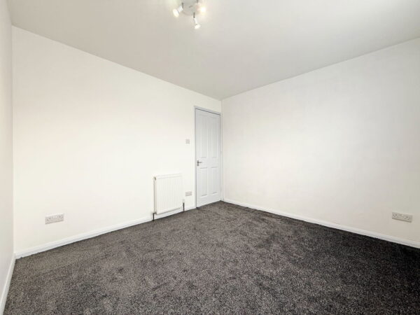 Dingle Road, Rushden, Northamptonshire, NN10 6RX