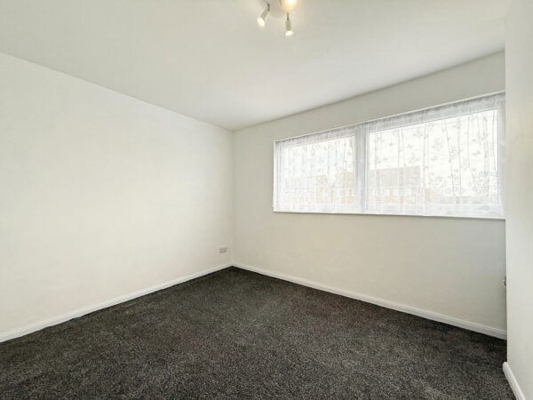 Dingle Road, Rushden, Northamptonshire, NN10 6RX