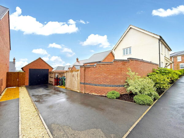 Clarkes Ave, Lubenham View, Market Harborough, Leicestershire, LE16 9NJ