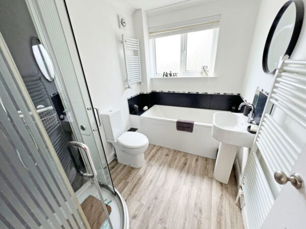 Beechfield Close, Great Glen, Leicester, LE8 9EU