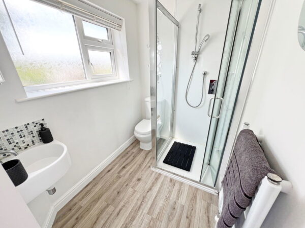 Beechfield Close, Great Glen, Leicester, LE8 9EU