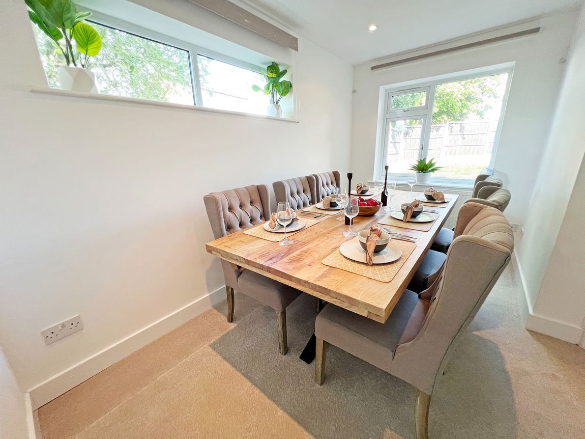 Beechfield Close, Great Glen, Leicester, LE8 9EU