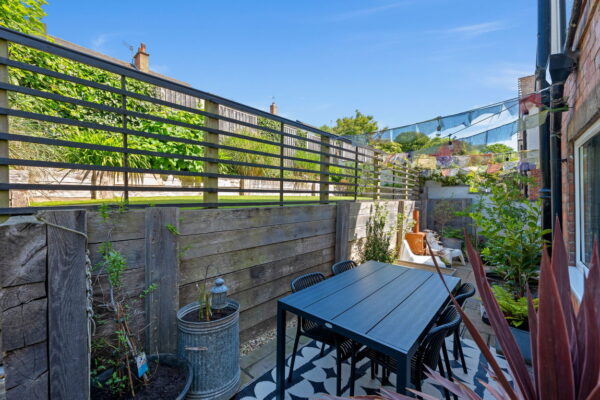 Applewood Grove, Sherwood, Nottingham, NG5 4AX