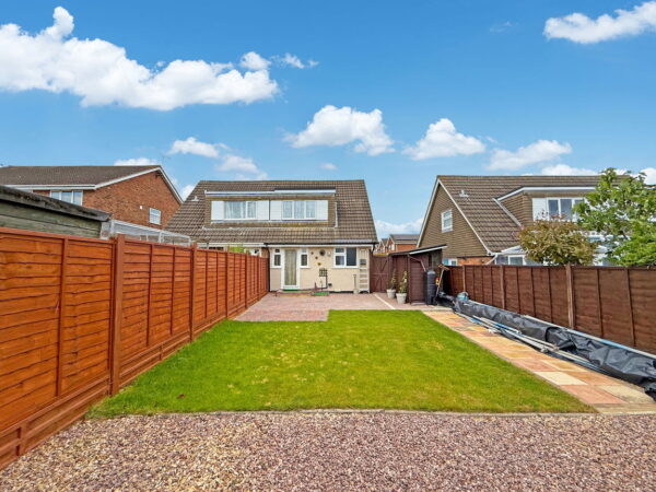 Dingle Road, Rushden, Northamptonshire, NN10 6RX