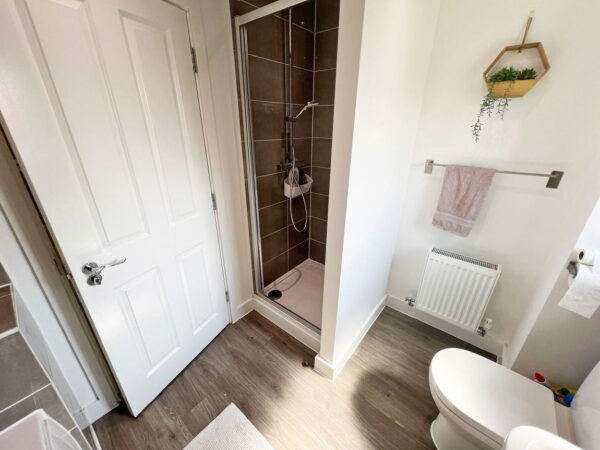 Usherwood Way, Hugglescote, LE67 2HN