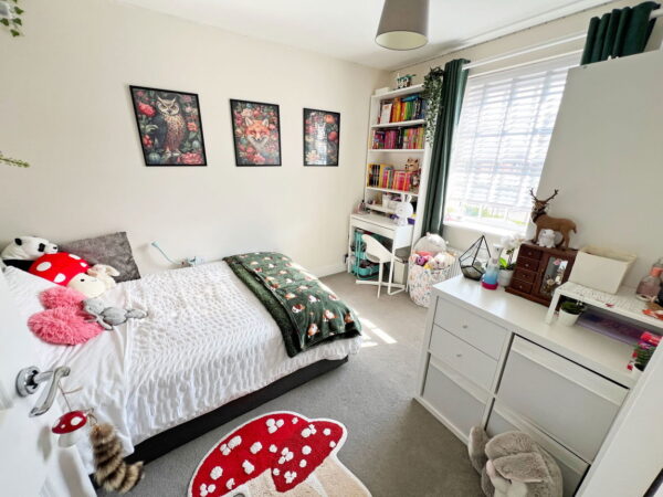Tay Road, Lubbesthorpe, Leicester, LE19 4BF
