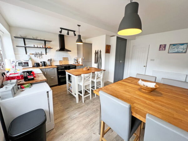 Bradgate Road, Anstey, Leicester, LE7 7FB