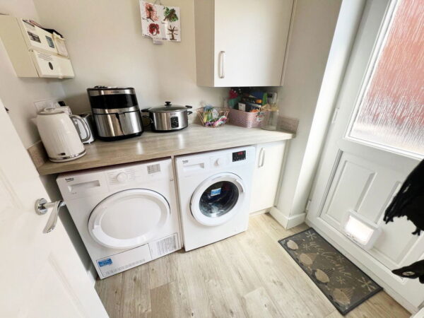 Usherwood Way, Hugglescote, LE67 2HN