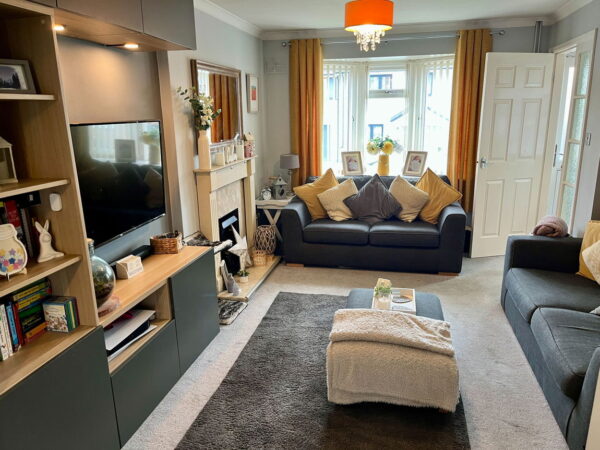 Stirling Drive, Thurnby, Leicester, LE7 9QT