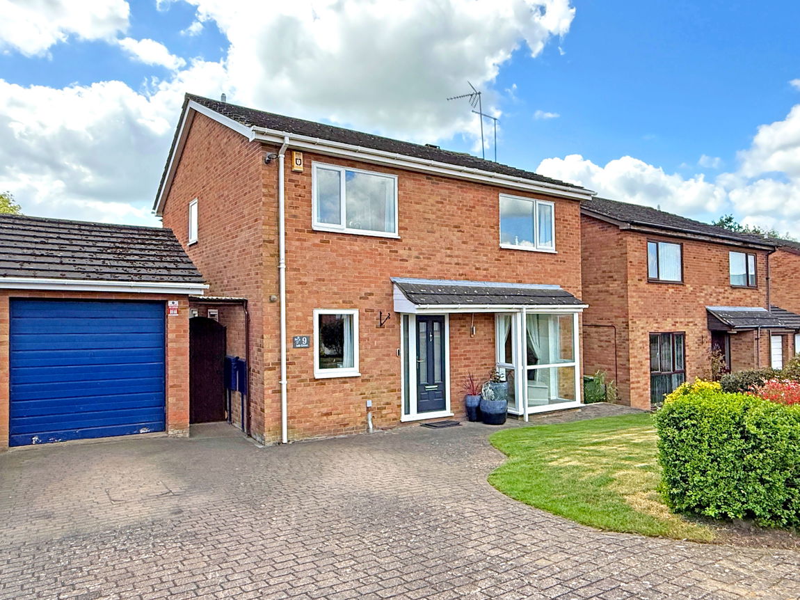 Ash Grove, Bugbrooke, Northampton, Northamptonshire, NN7 3RA