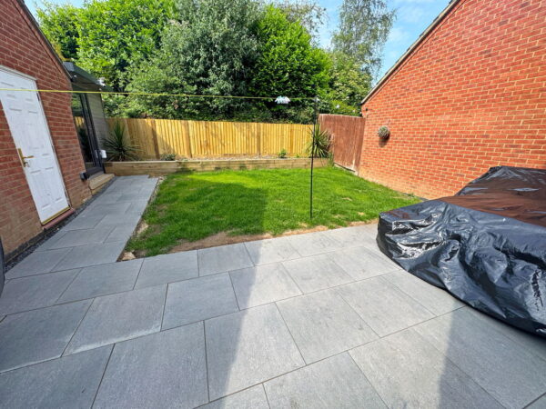 Green Close, Irthlingborough, NN9 5UN
