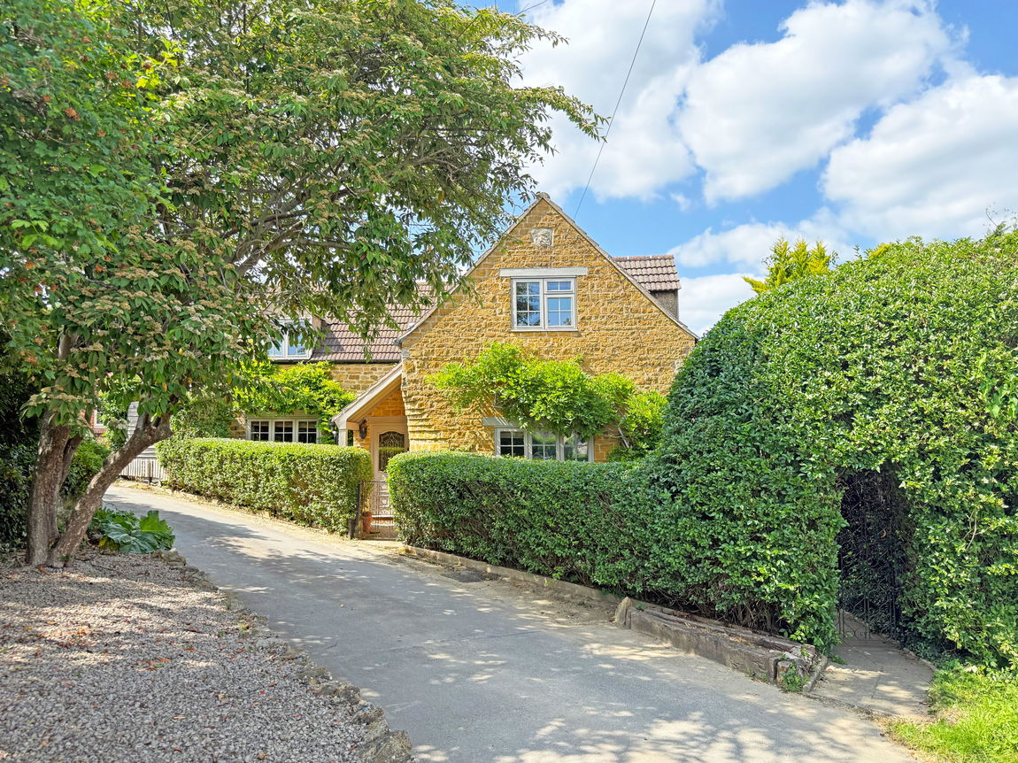Bottom Lane, Stoke Albany, Market Harborough, Leicestershire, LE16 8PN