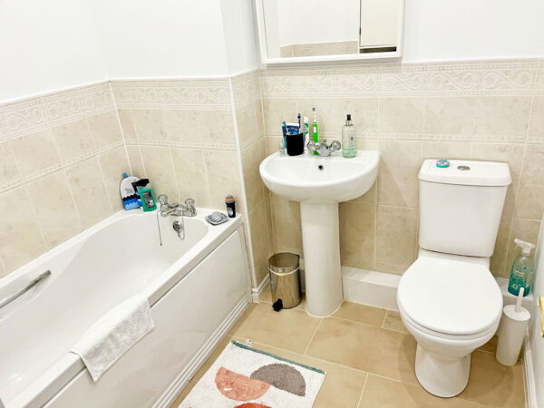 Hickling Close, Rothley, Leicester, Leicestershire, LE7 7QF