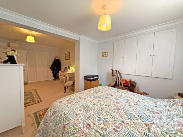 Darlow Drive, Biddenham, Bedford, Bedfordshire, MK40 4AY