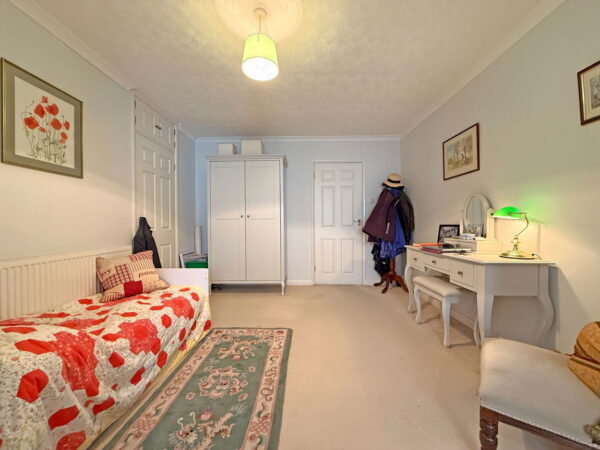 Darlow Drive, Biddenham, Bedford, Bedfordshire, MK40 4AY