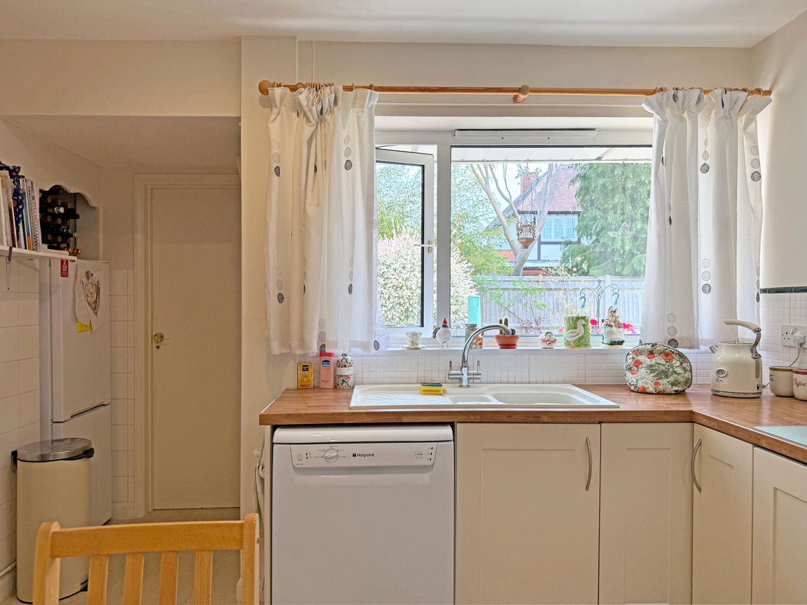Darlow Drive, Biddenham, Bedford, Bedfordshire, MK40 4AY
