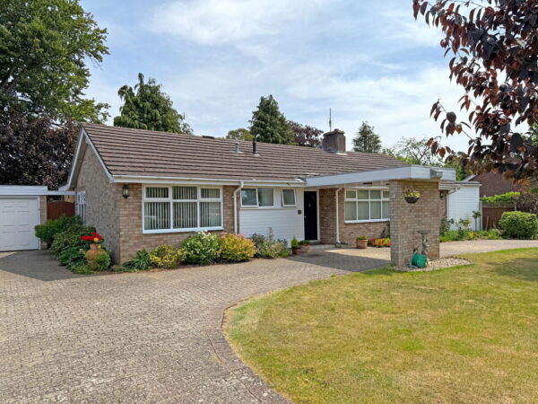 Darlow Drive, Biddenham, Bedford, Bedfordshire, MK40 4AY