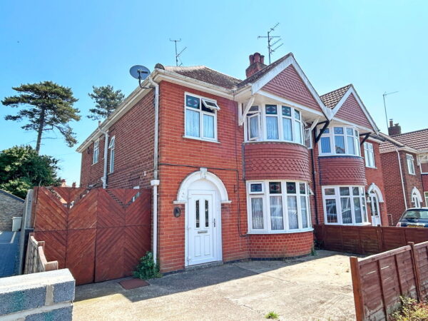 Firbeck Avenue, Skegness, Lincolnshire, PE25 3LA