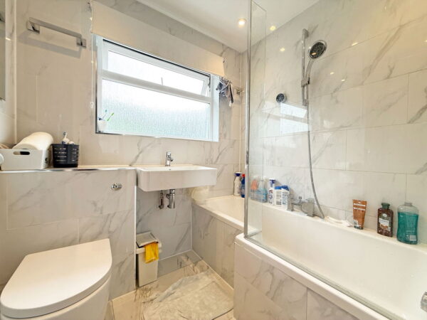 St. Johns Avenue, Kempston, Bedford, Bedfordshire, MK42 8JL
