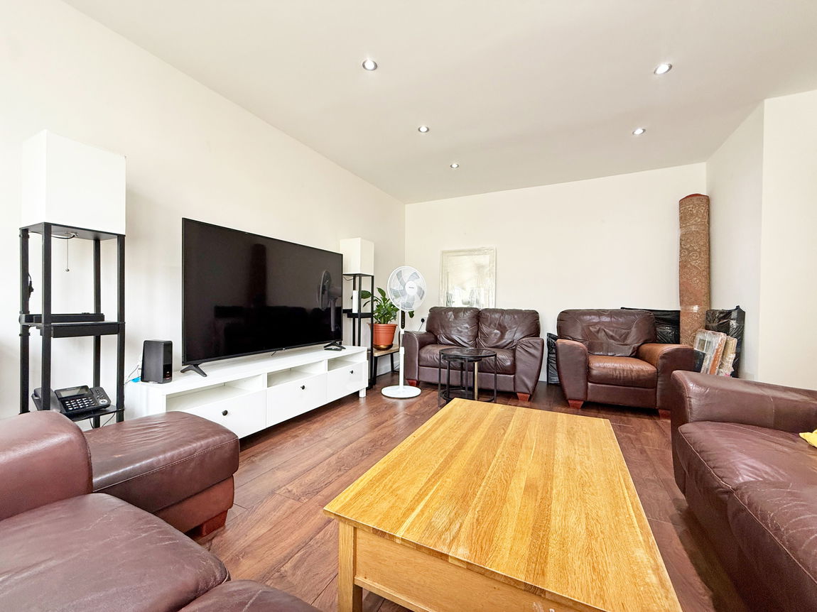 St. Johns Avenue, Kempston, Bedford, Bedfordshire, MK42 8JL